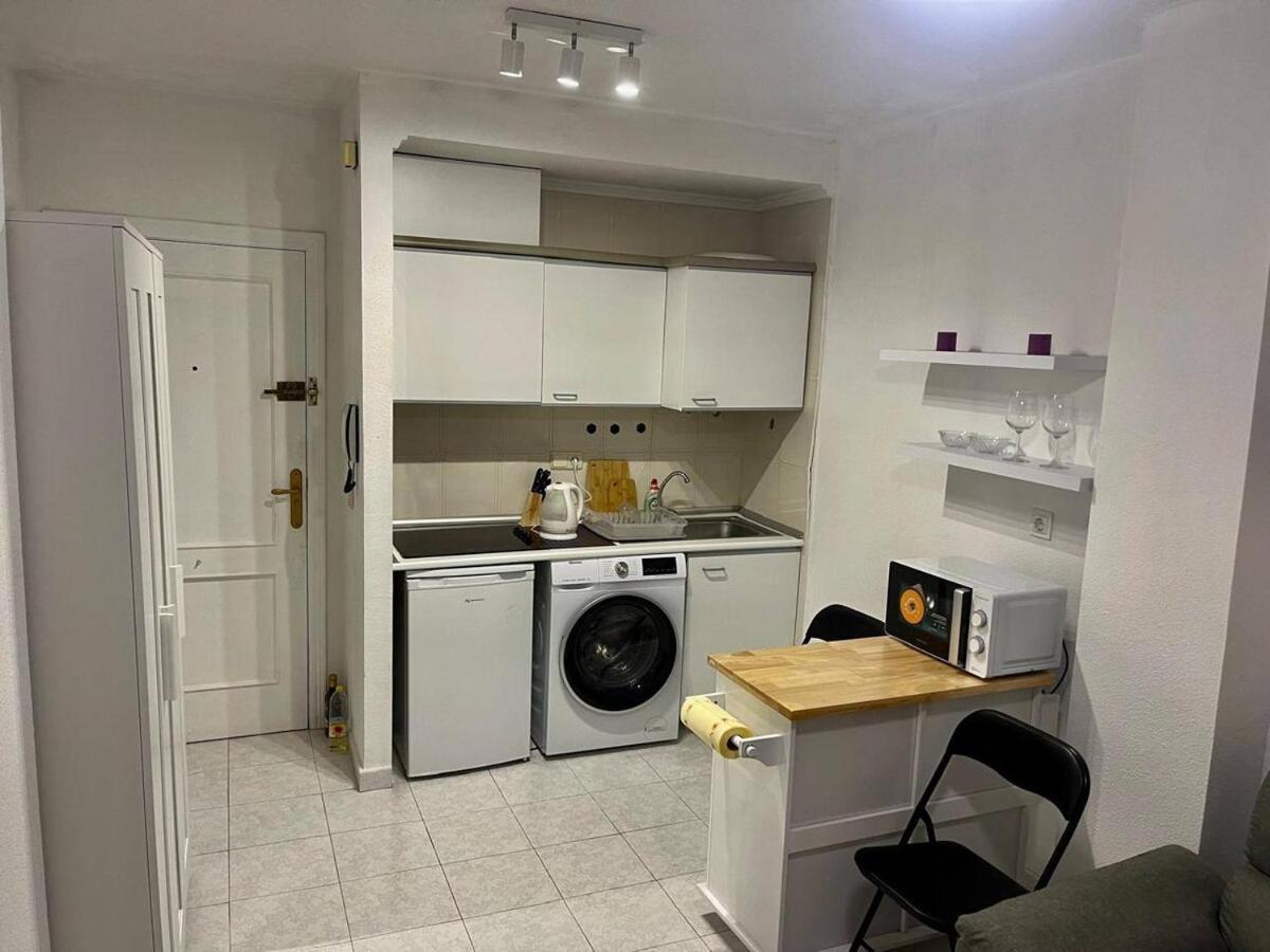 Apartment Studio, Near The